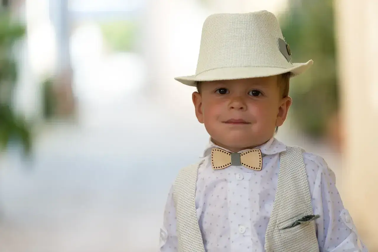 Zdjęcie Jak ubrać chłopca na komunię pod albę, by wyglądał elegancko i komfortowo